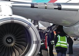 Самолет CRJ 200 авиакомпании SCAT совершил вынужденную посадку