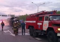 Загоревшийся пассажирский автобус потушил таможенник в Петропавловске