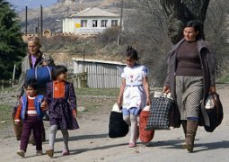 Казахстан приютил более 15 тыс. беженцев, - Назарбаев