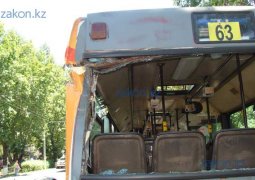ДТП с участием двух автобусов с пассажирами произошло в Алматы