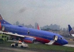 Аэропорт Ла Гардия в Нью-Йорке закрыт из-за аварии лайнера