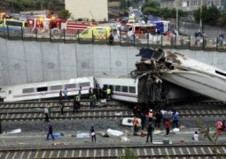 Поезд потерпевший крушение в Испании превысил скорость
