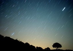 В ночь на понедельник казахстанцы смогут наблюдать метеоритный дождь
