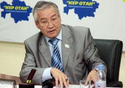 Казахстанские депутаты считают необходимым принятие закона против пропаганды гомосексуализма