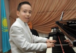 14-летний алматинец стал лауреатом международного конкурса композиторов (ВИДЕО)