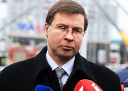 Премьер-министр Латвии подал в отставку в связи с обрушением ТЦ