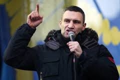 Виталий Кличко призывает протестующих встретить Новый год на Майдане