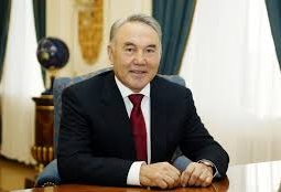 Нурсултан Назарбаев поздравил всех казахстанцев с Днем Независимости