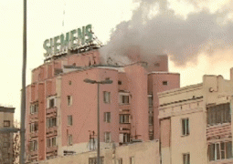 Пожар в столичной многоэтажке: три человека пострадали (ВИДЕО)