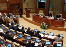 Парламент согласился с предложением президента о направлении казахстанских военных для участия в миссиях ООН