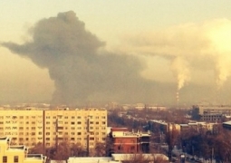 В Алматы горит завод