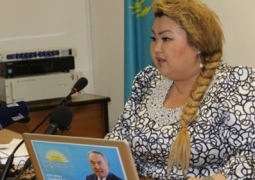 «Нур Отан» подал в суд на Бахыт Сыздыкову