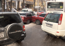 6 машин и автобус столкнулись в Алматы