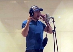 Песню про «счастливый вторник» записал казахстанский шоумен (ВИДЕО)