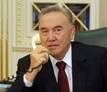 Кэмерон позвонил Назарбаеву обсудить ситуацию в Украине