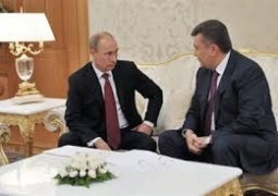 Ввести войска в Украину Путина попросил Янукович
