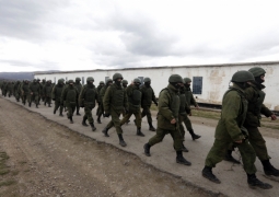 Российские военные захватывают воинские части в Крыму