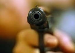 Парламент принял законопроект, запрещающий казахстанцам владеть травматическим оружием