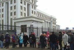 В Астане разогнали акцию протеста у Генпрокуратуры