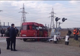 Машинист тепловоза рассказал, как случилось столкновение с микроавтобусом в Павлодарской области