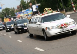 Сократить свадебные кортежи до 5 машин намерены в Кыргызской Республике