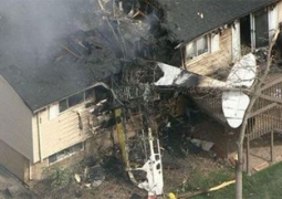 Самолет рухнул на жилой дом в США
