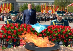 Нурсултан Назарбаев призвал всегда помнить День Победы