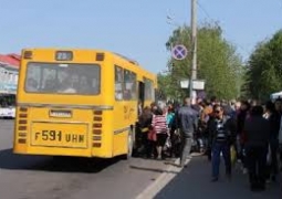 Автобусники Усть-Каменогорска прекратили забастовку и вышли на линию
