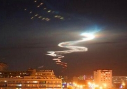 Баллистическая ракета «Тополь» оставила необычный след в небе над Актау (ВИДЕО)