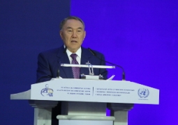 Нурсултан Назарбаев открыл работу панельного заседания Всемирной антикризисной конференции