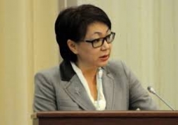 Не искушать врачей взятками просит казахстанцев глава Минздрава 