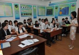Казахстан внедряет новую систему финансирования среднего образования