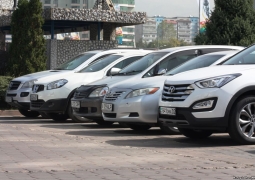 В Алматы припаркованные «елочкой» автомобили будут увозить эвакуаторы