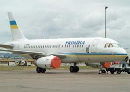 Самолет и автомобили Виктора Януковича исчезли