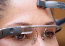 Теперь Google Glass можно управлять силой мысли