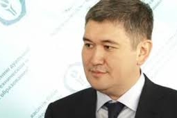 Начался суд по делу бывшего вице-министра образования Саята Шаяхметова