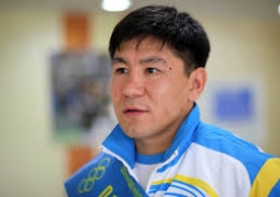 Олимпийский чемпион Бахыт Сарсекбаев отсудил квартиру у тренера
