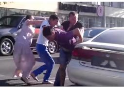 Драка водителей, с участием беременной автоледи, в Алматы (ВИДЕО)