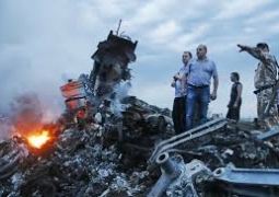Нидерланды приостановили операцию на месте падения Boeing-777 в Украине