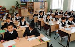 В Казахстане утвержден пятилетний план по ликвидации аварийности и третьей смены в школах
