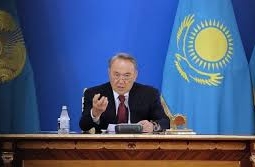 Нурсултан Назарбаев призывает Запад и Россию прекратить санкционное противостояние