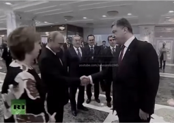 В Сети бурно обсуждают то, как Петр Порошенко изменился в лице при встрече с Владимиром Путиным (ВИДЕО)