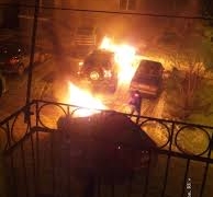 В Караганде в одном дворе за ночь сгорели два автомобиля