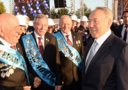 Нурсултан Назарбаев поблагодарил горняков Рудного за преданность профессии