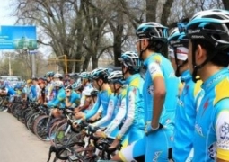 Казахстанские велогонщики взяли два первых места на Кубке юниоров