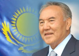 Нурсултан Назарбаев поздравил казахстанцев с Днем труда