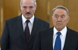 Нурсултан Назарбаев и Александр Лукашенко обсудили ратификацию Договора о ЕАЭС
