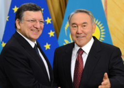Нурсултан Назарбаев провел в Брюсселе встречу с председателем Еврокомиссии