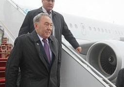 Нурсултан Назарбаев прибыл с рабочим визитом в Беларусь