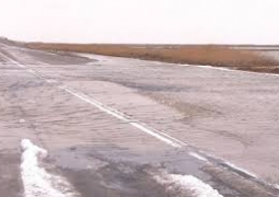 В Карагандинской области затопило трассу "Кызылорда-Жезказган"